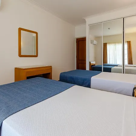 アパートホテル Turim Estrela Do Vau 4*