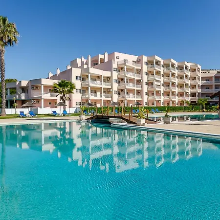 Ξενοδοχείο με διαμερίσματα Turim Estrela Do Vau 4*