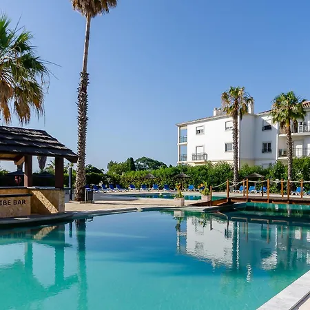 Ξενοδοχείο με διαμερίσματα Turim Estrela Do Vau 4*