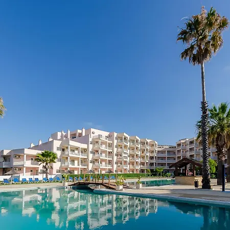 Turim Estrela Do Vau 公寓式酒店 4*